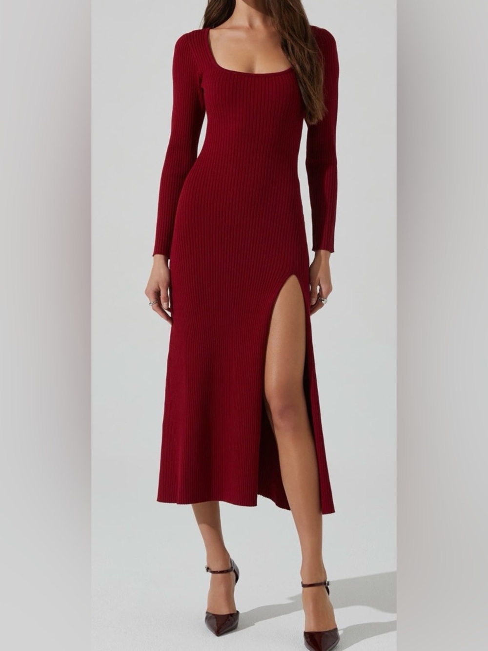 Astr the label Ribbed Midi Dress with High Side Slit - XS cherry red